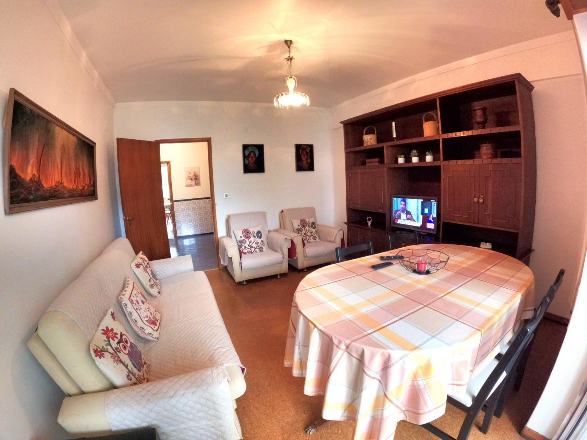 Carcavelos Very Spacious 3 Bedroom Apartment Cascais Сан-Домингуш-ди-Рана Экстерьер фото